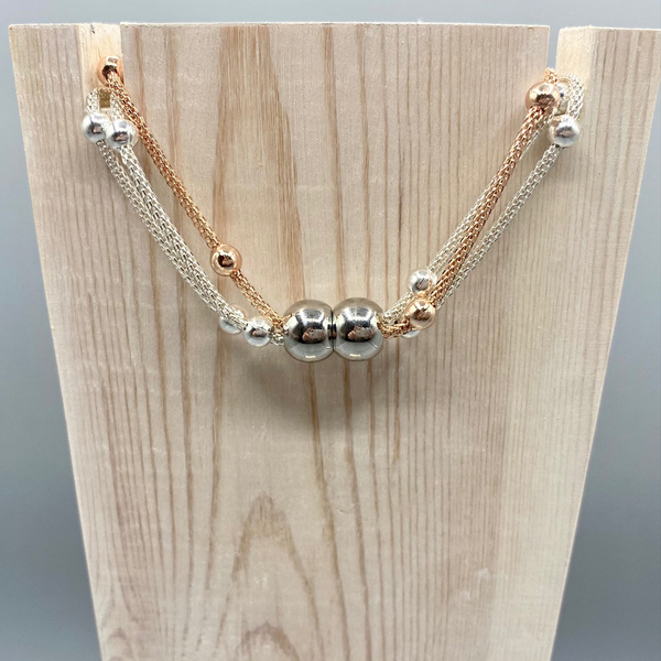 Rose and silver necklace magnetic clasp